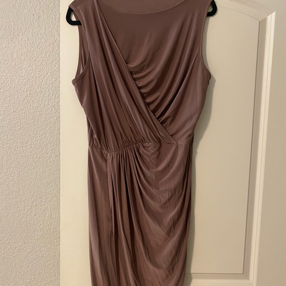 BooHoo cocktail dress. Size 14US- Mauve/Rose color